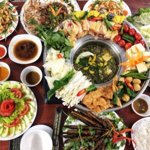 ẩm thực tại tân lập